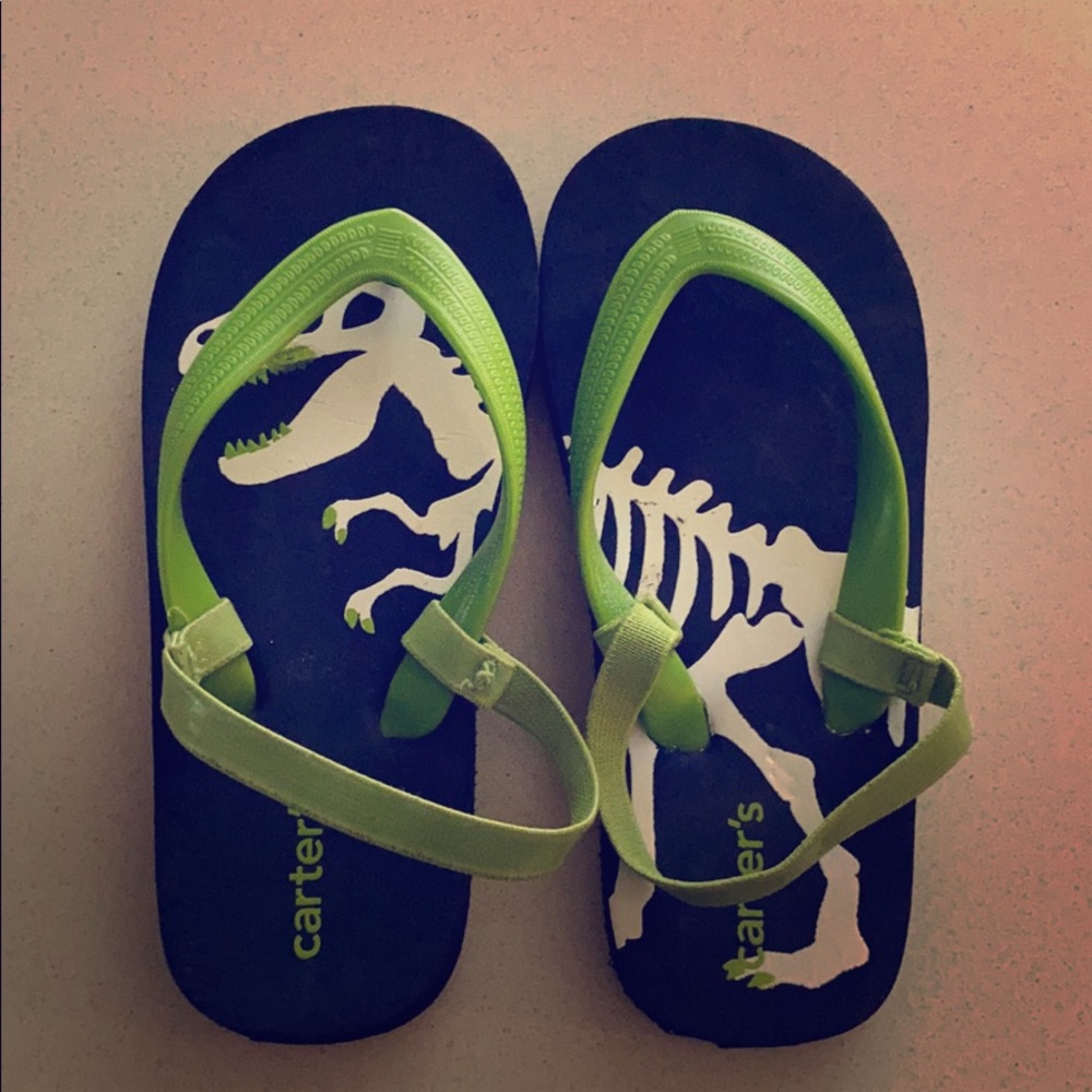 Carter’s dinosaur sandals size 9/10.